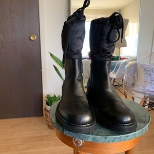 Aquatalia women size7.5 Black leather guilted NWOT